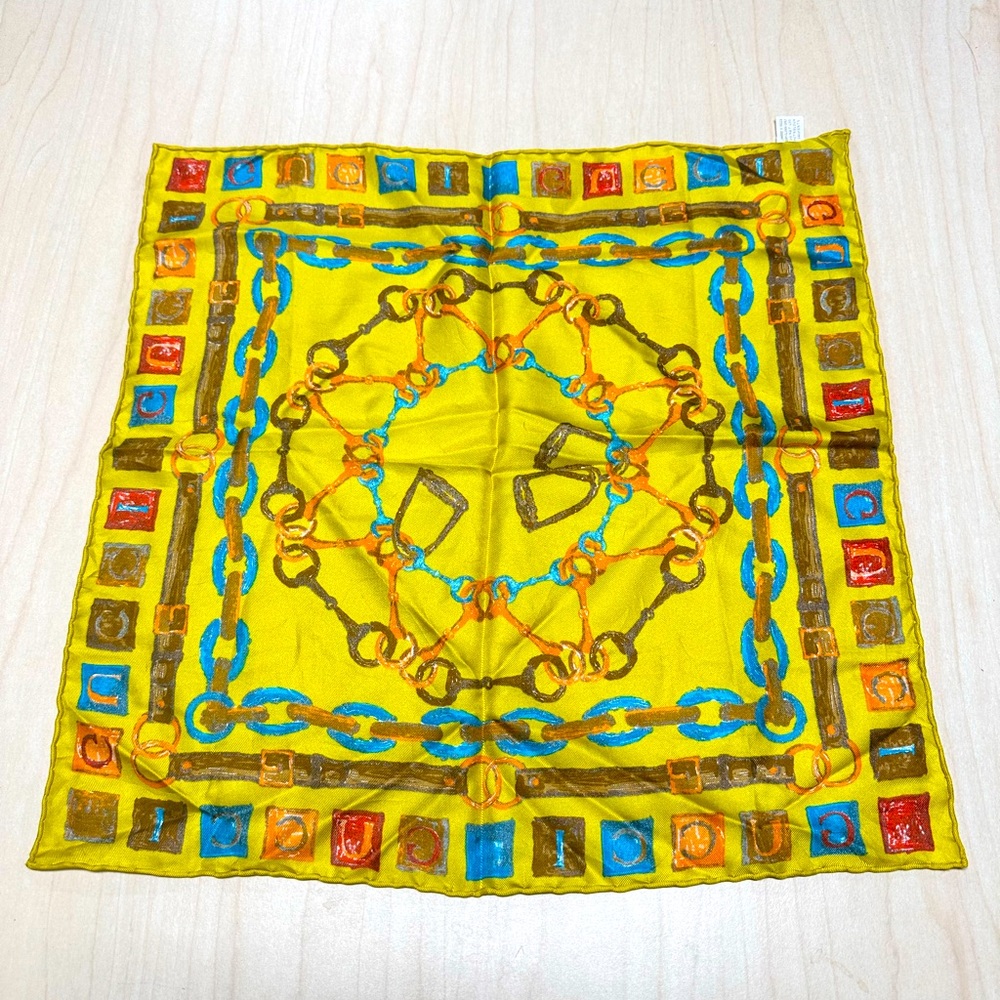 Authentic Gucci Silk Scarf for neck or bag - Picture 8 of 11